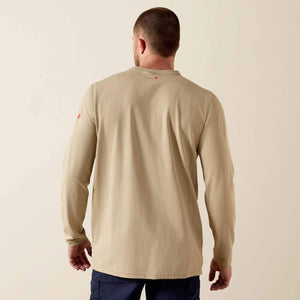 Backview of a man wearing Ariat Baselayer T-shirt in beige